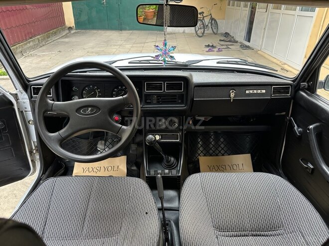 LADA (VAZ) 2107-15