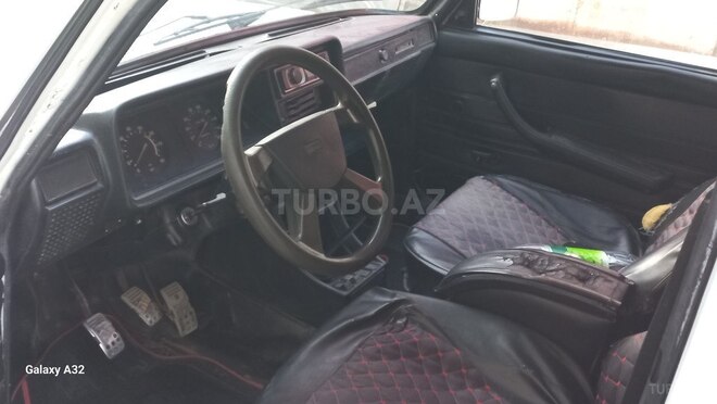 LADA (VAZ) 2107-10