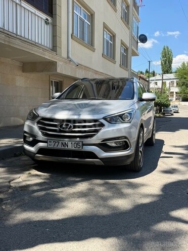 Hyundai Santa Fe-1
