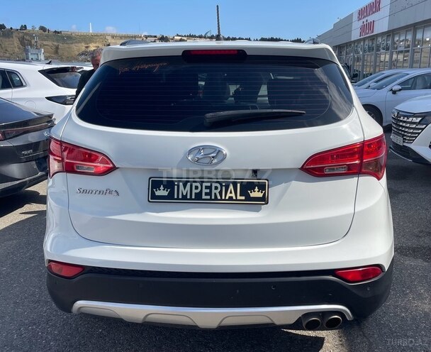 Hyundai Santa Fe-6