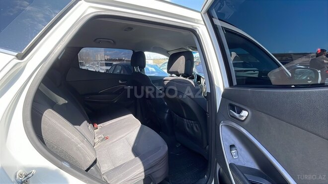 Hyundai Santa Fe-9