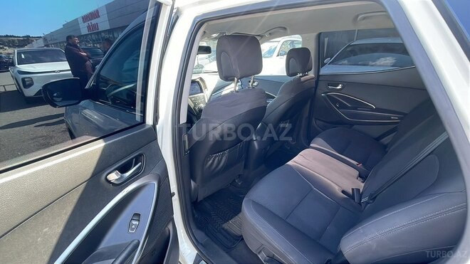 Hyundai Santa Fe-7