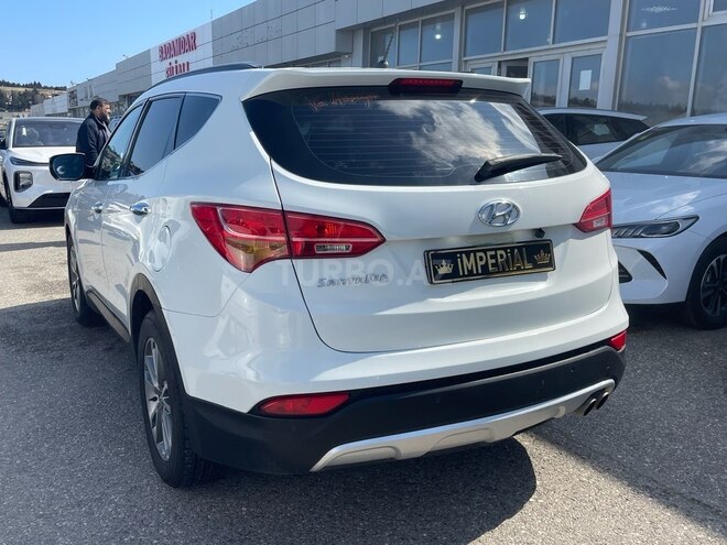 Hyundai Santa Fe-4