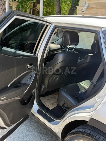 Hyundai Santa Fe-5