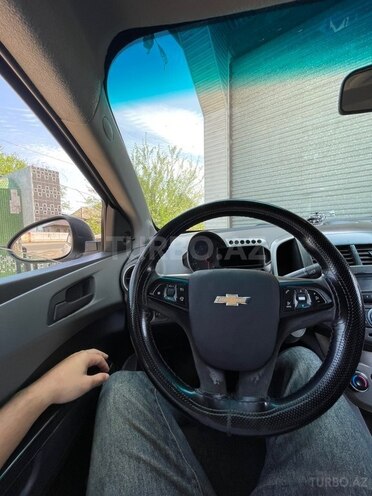 Chevrolet Aveo-6