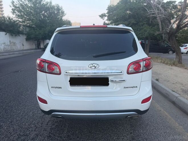 Hyundai Santa Fe-6
