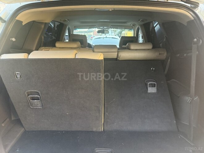 Hyundai Santa Fe-9