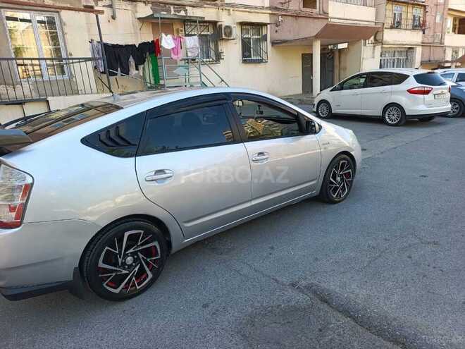 Toyota Prius-6