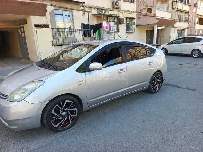 Toyota Prius-10