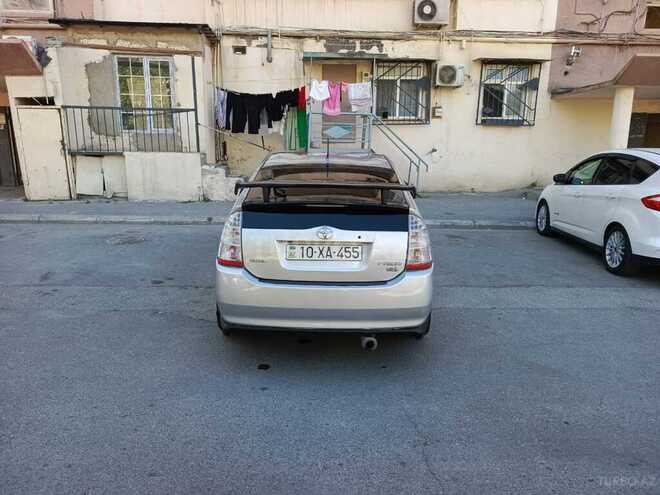 Toyota Prius-9