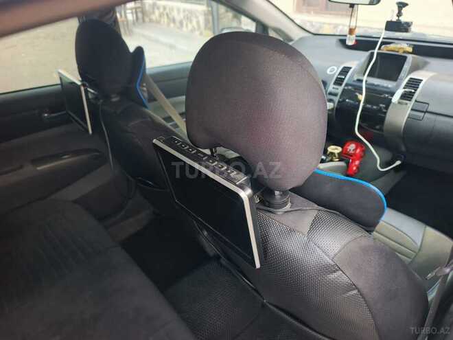 Toyota Prius-15