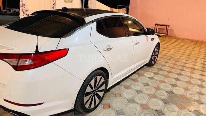 Kia Optima-3
