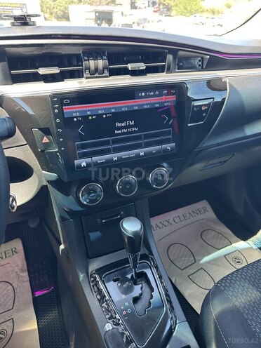 Toyota Corolla-12