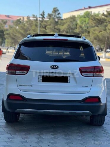 Kia Sorento-7