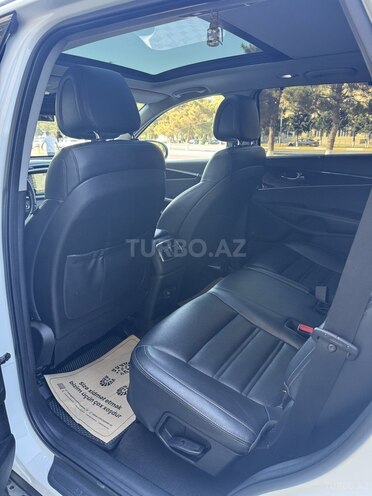 Kia Sorento-9