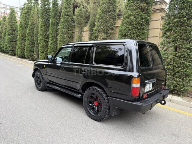 Toyota Land Cruiser-5
