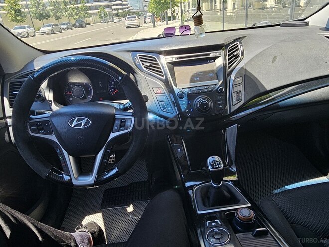 Hyundai i40-8