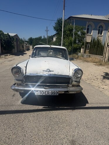 GAZ 21 "Volga"-4