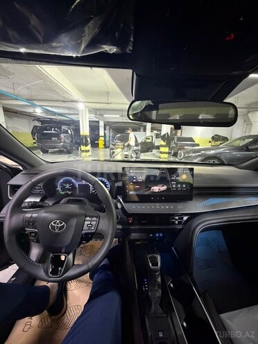 Toyota Camry-6