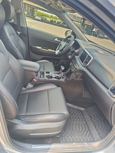 Kia Sportage-13