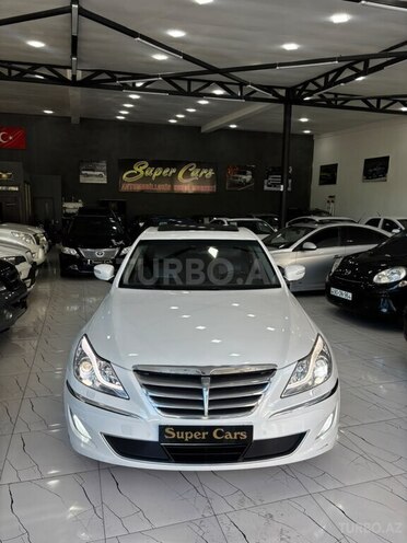 Hyundai Genesis-2