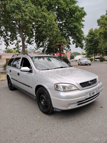 Opel Astra-2