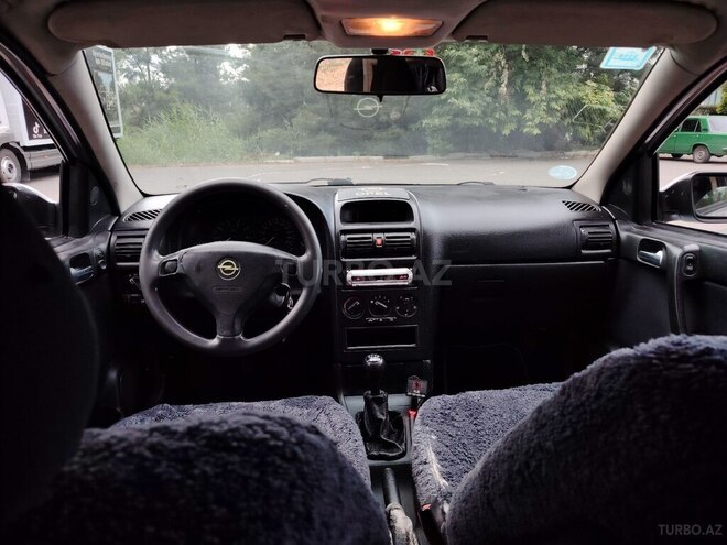 Opel Astra-8