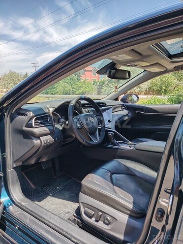 Toyota Camry-9