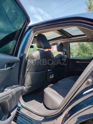 Toyota Camry-10