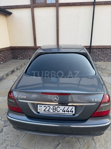 Mercedes E 220-4