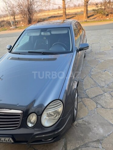 Mercedes E 220-12
