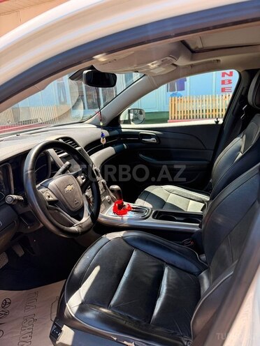 Chevrolet Malibu-8