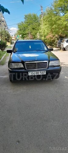 Mercedes C 220-1