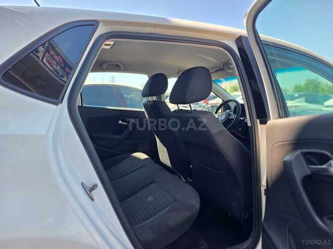 Volkswagen Polo-14