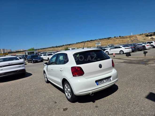 Volkswagen Polo-5
