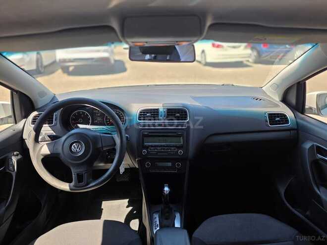 Volkswagen Polo-9