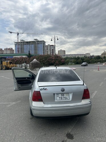 Volkswagen Jetta-2