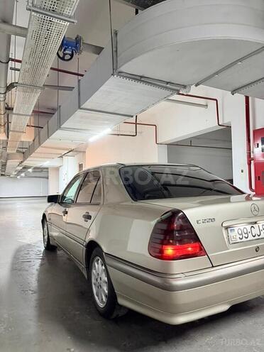 Mercedes C 220-4