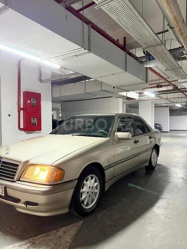 Mercedes C 220-9