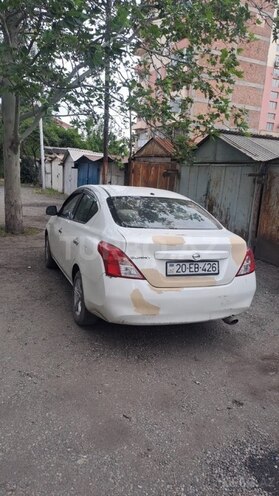 Nissan Sunny-3
