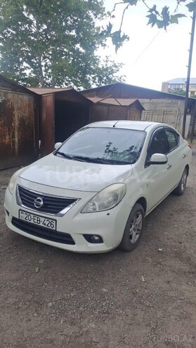 Nissan Sunny-2
