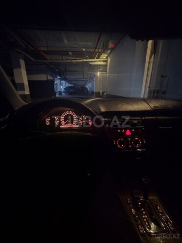 Mercedes E 320-10