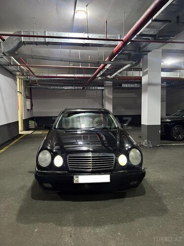 Mercedes E 320-18