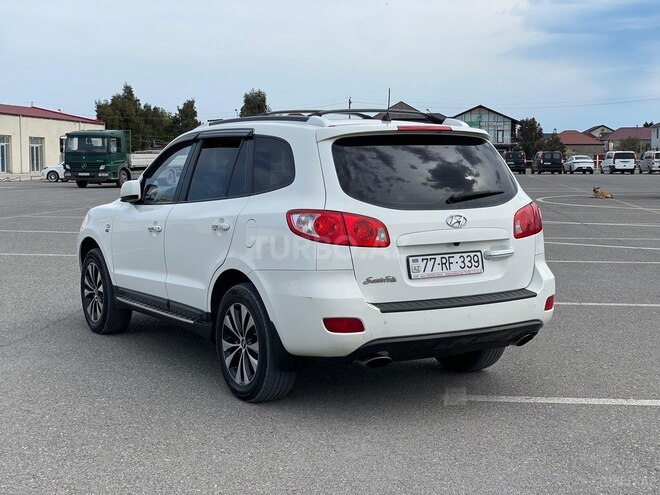 Hyundai Santa Fe-8