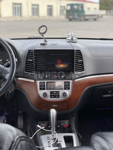 Hyundai Santa Fe-11