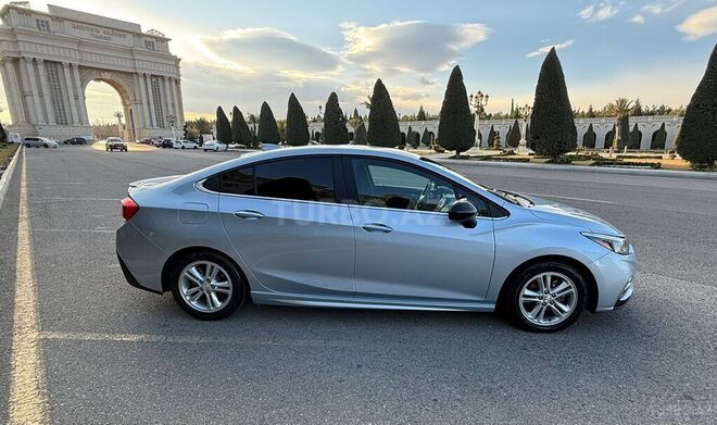 Chevrolet Cruze-3