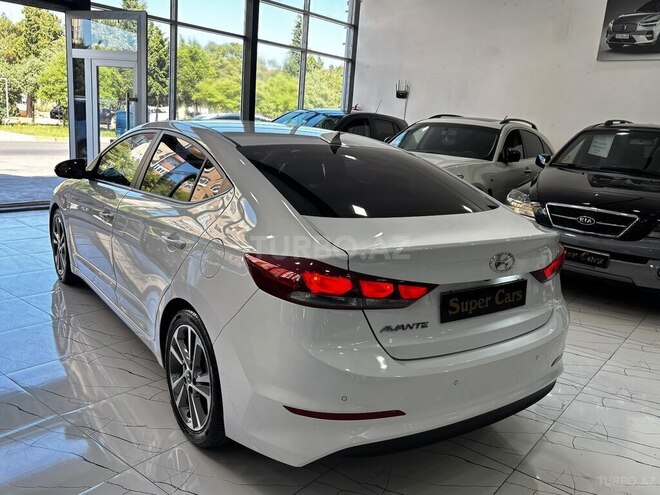 Hyundai Avante-7