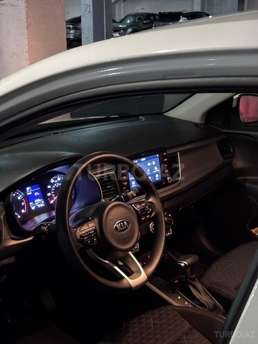 Kia Rio-3