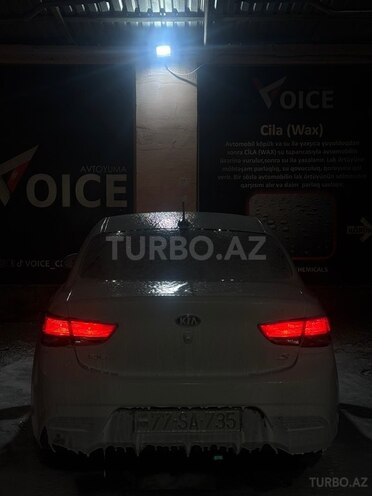 Kia Rio-8
