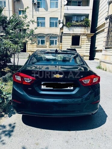 Chevrolet Cruze-2